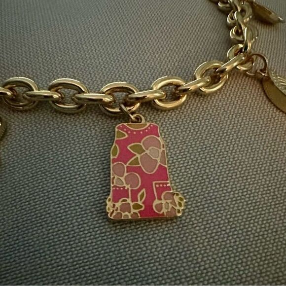 Lilly Pulitzer Gold Charm Bracelet. - Picture 4 of 9